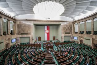 Sejm przyjął część poprawek Senatu do nowelizacji KP work-life-balance